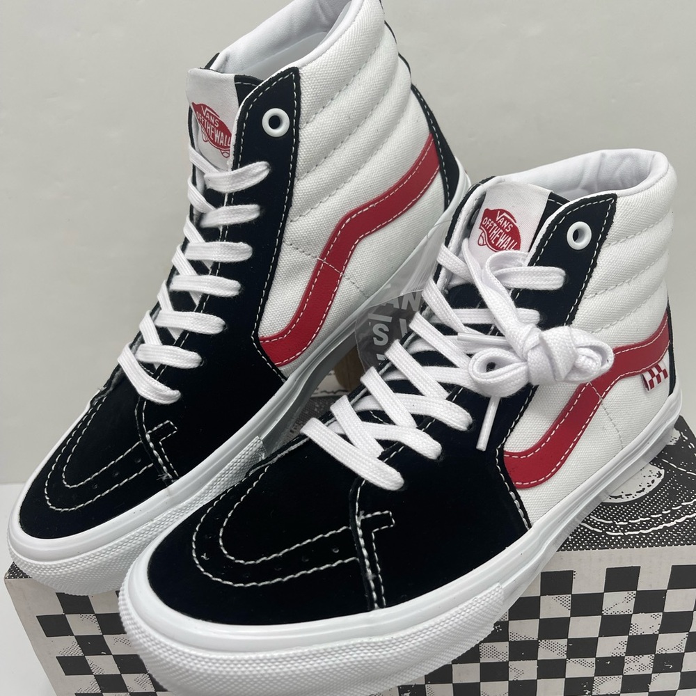 Vans Men’s Skate Sk8-Hi
Athletic Black/Red Sneakers
VN0A5FCC458 - Picture 4 of 16